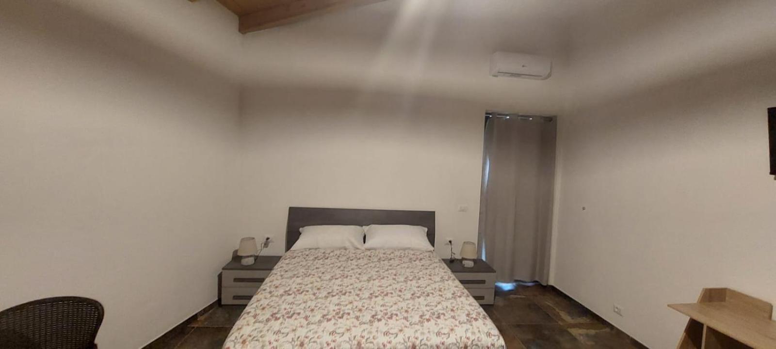 Affittacamere Arrogante Di Simona - Ploaghe Quarto foto